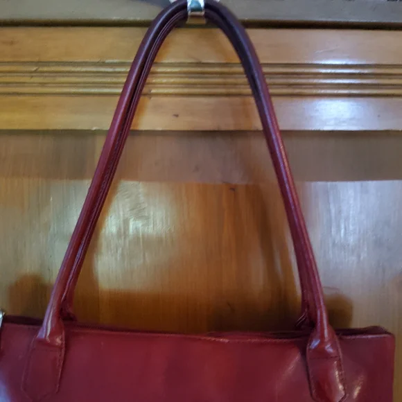 HOBO International Red Leather Shoulder Bag GUC - Picture 7 of 14